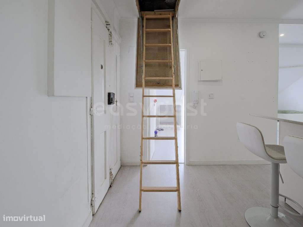 T2 remodelado no coração de Lisboa, entre o Bairro Alto e Santos-28