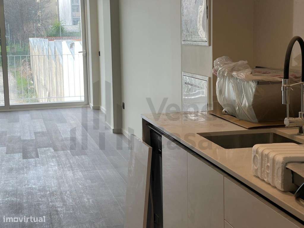 Vende-se T1 Centro Histórico- Braga-17