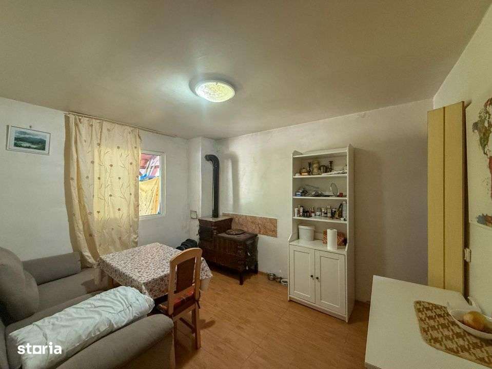 Casa de vacanta sau rezidenta in Adunati, buget redus - Imagine principală: 5/13