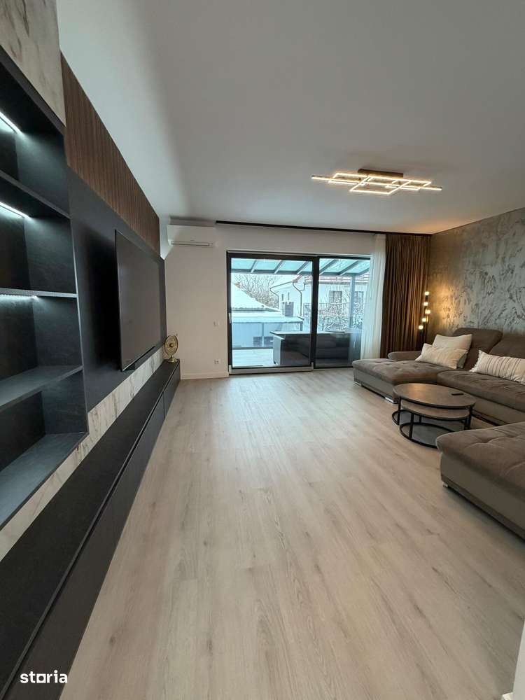 Casa individuala, 4 camere, pivnita, garaj, mansarda, zona V Aurie-0