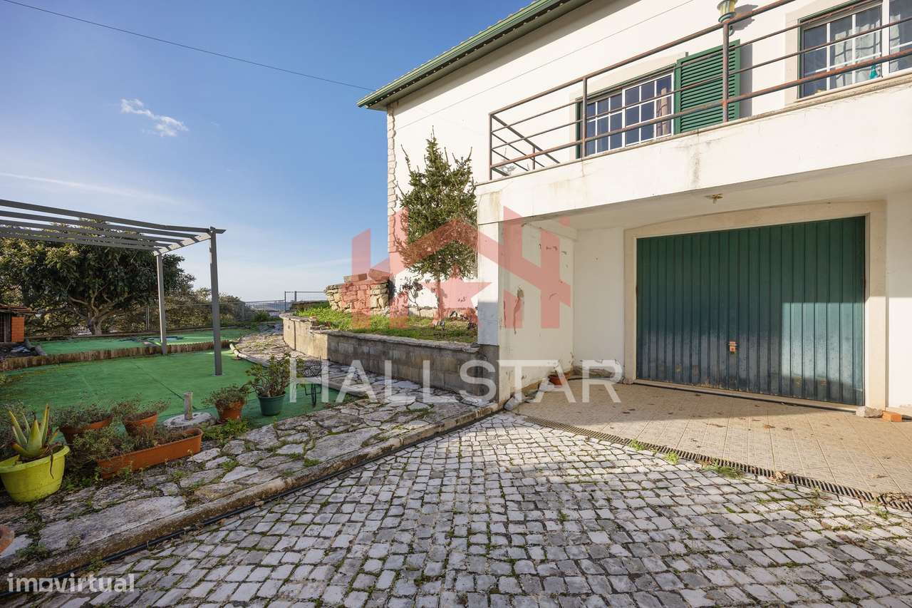 Moradia T3 Isolada / Aquecimento Central / Torre-35