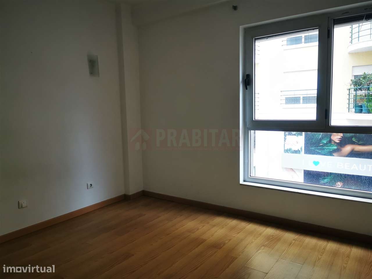 APARTAMENTO T3 COM GARAGEM NO VALE DAS FLORES EM COIMBRA-7