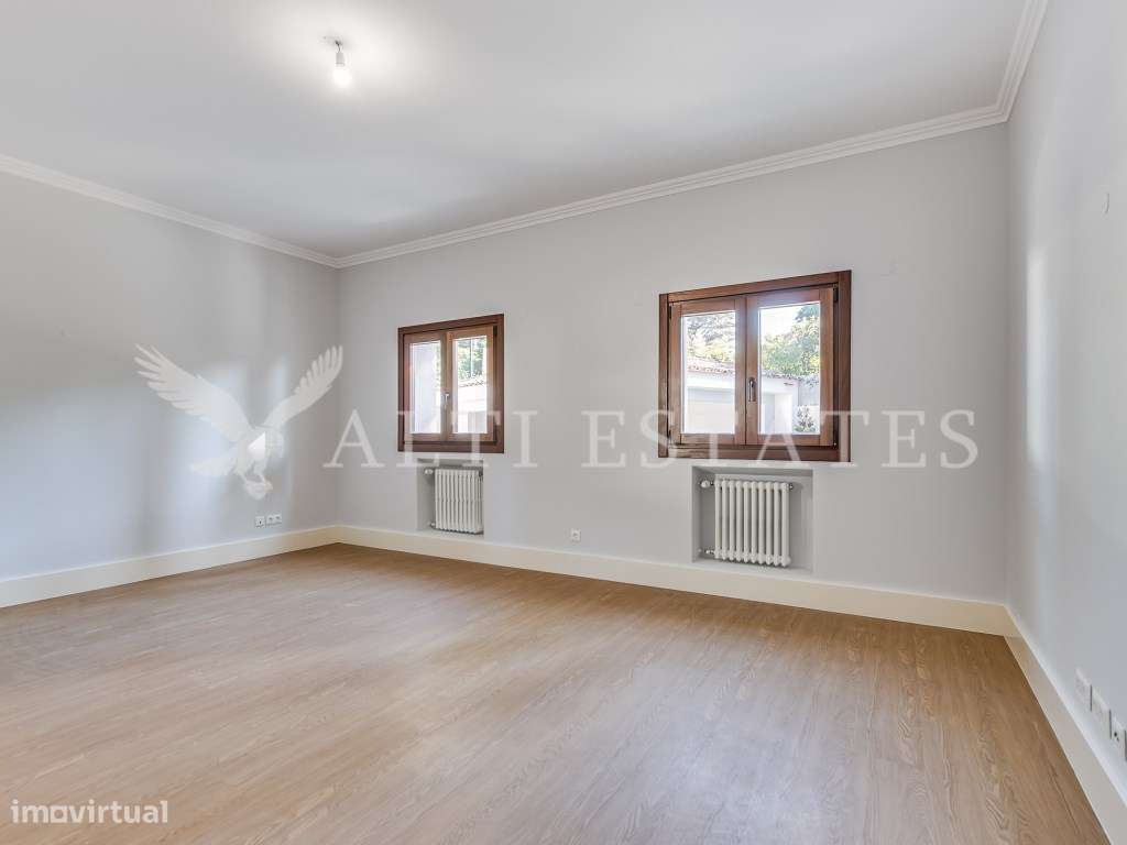 Deslumbrante moradia em zona nobre do Estoril-20