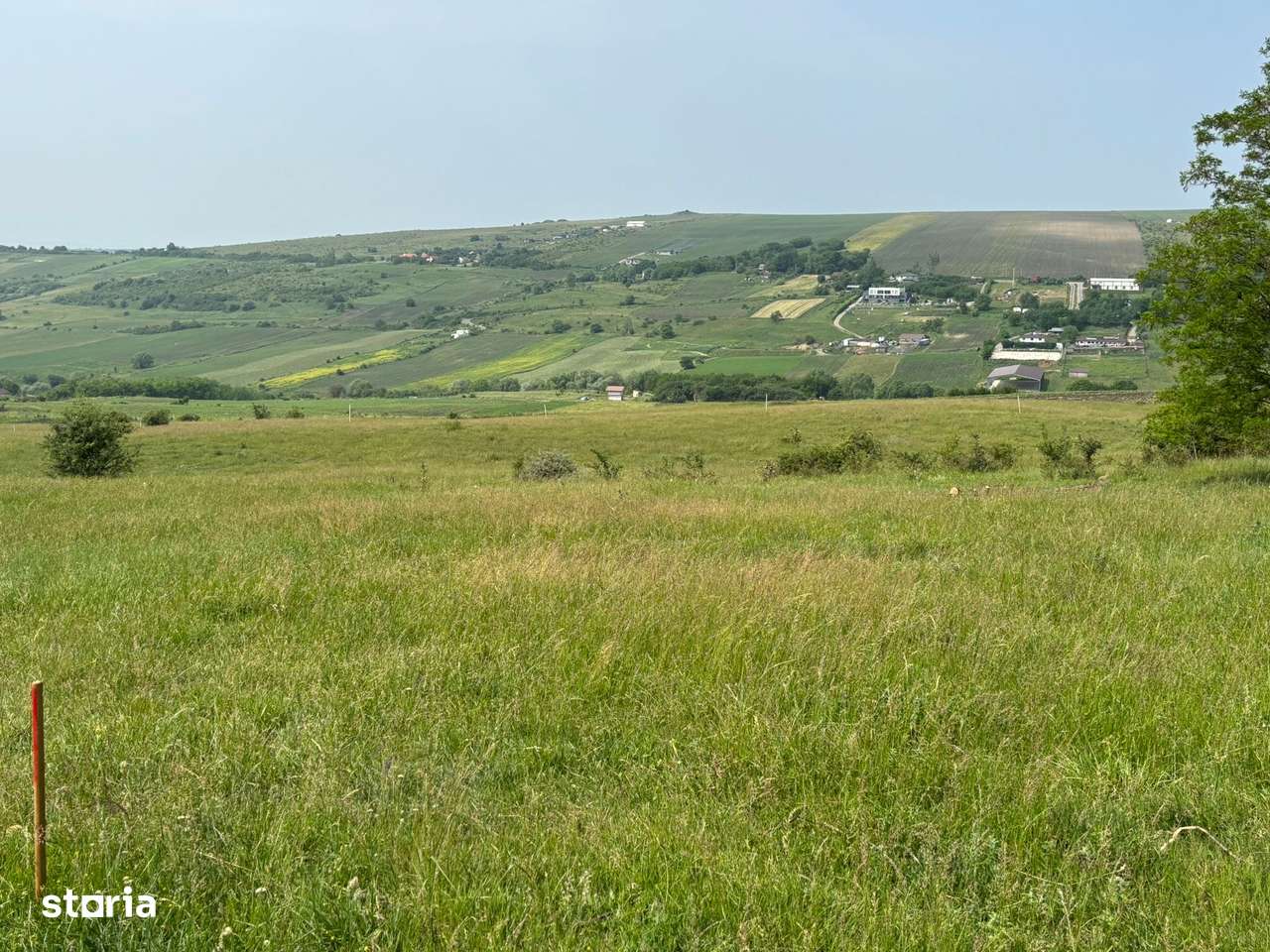 Teren Dealul Fanatelor - Imagine principală: 3/3