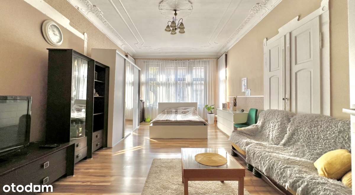 Przestronne mieszkanie 168 m² z balkonem-1