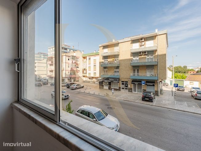 Apartamento T3 com elevador nas Paivas - Amora-22