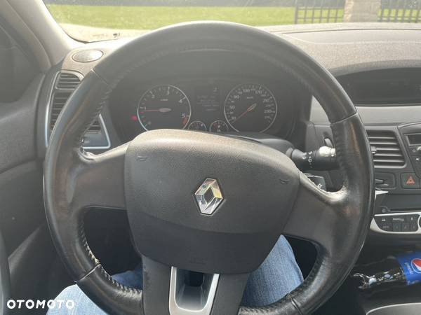 Renault Laguna 2.0 DCi Dynamique - 22