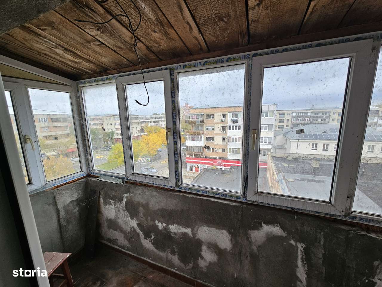 Vand ap cu 4 camere zona Cinema Orizont-8