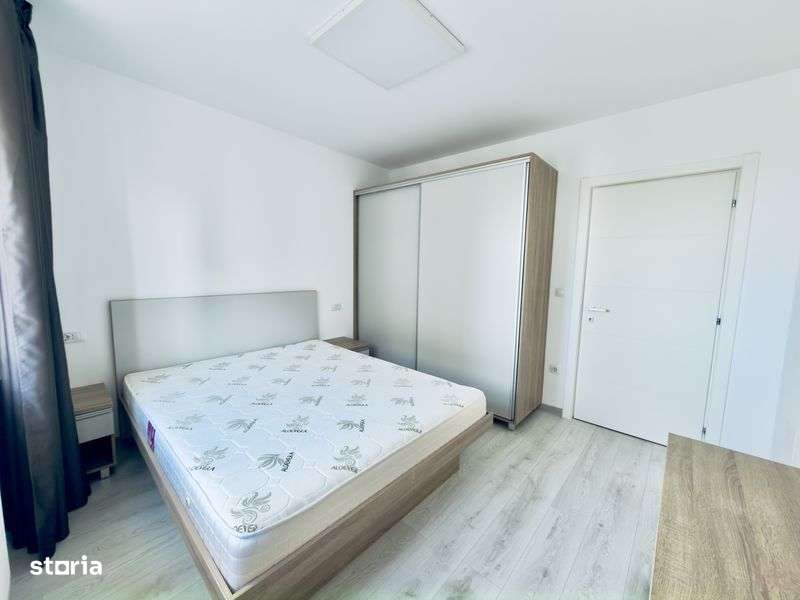 Apartament in zona Tractorul la et 4/8 cu loc de parcare si boxa - Imagine principală: 4/8