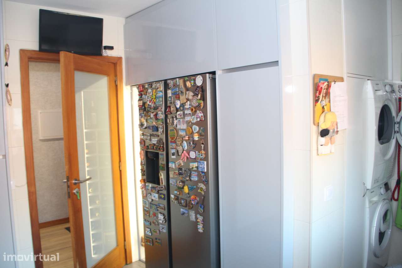 Apartamento T3 com 2 frentes na Maia-38