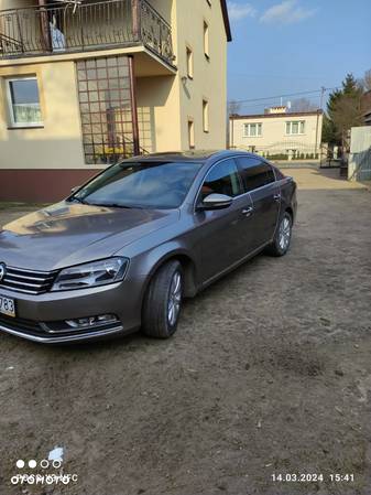 Volkswagen Passat - 10