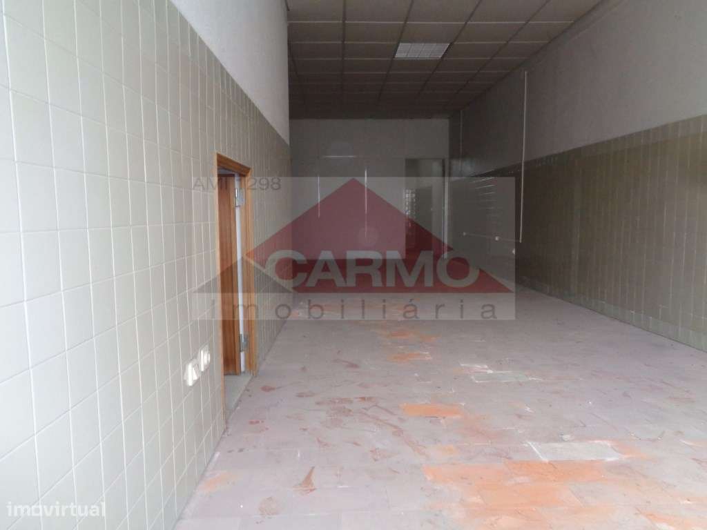 Excelente oportunidade de negócio / Centro do Montijo. - Grande imagem: 4/48