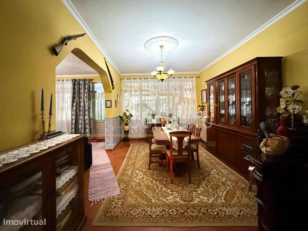 Moradia T4 Térrea - Centro da cidade | Jardim e Garagem- Entroncamento - Grande imagem: 5/38