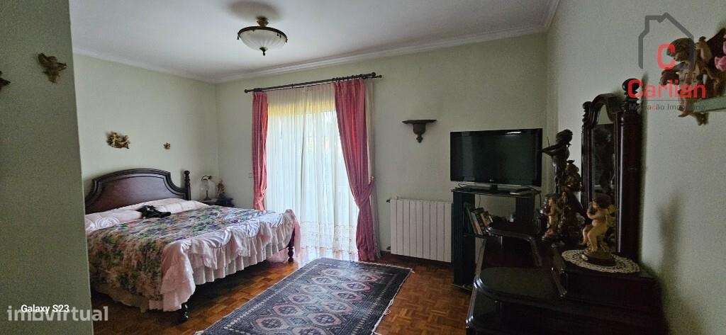 MORADIA T5 NOS CARVALHOS-12