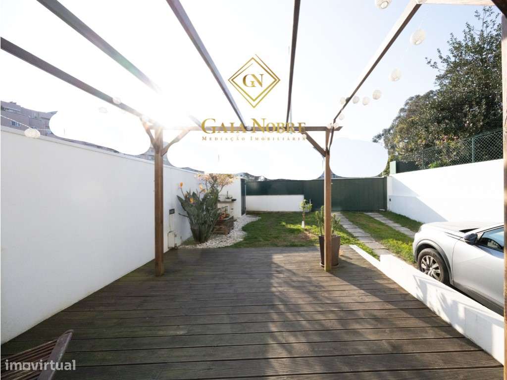 Moradia T4 em Vilar do Paraíso-27