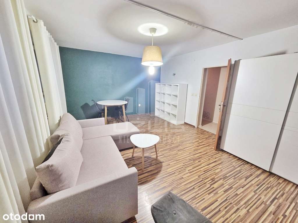 Dom w atrakcyjnej lokalizacji-8