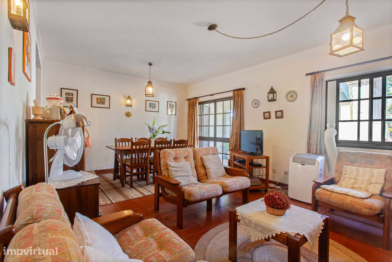 Moradia T4, 2 pisos, com jardim e árvores de fruto, Marisol | Aroeira-5
