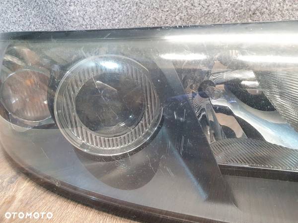 VOLVO V50 S40 LAMPA PRAWY PRZÓD PRZEDNIA - 3