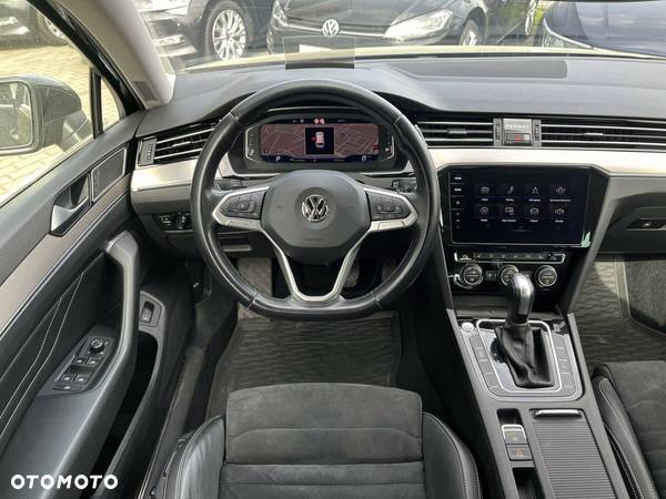 Volkswagen Passat 2.0 TDI EVO Elegance DSG - 17