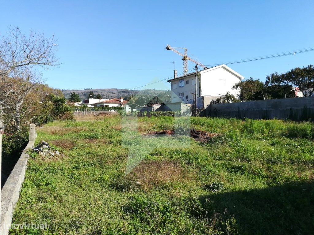 Terreno rustico em Esporões - Braga