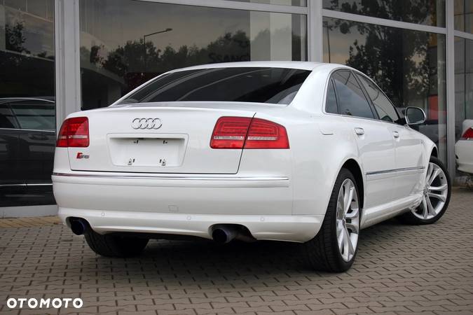 Audi S8 5.2 FSI Quattro - 6