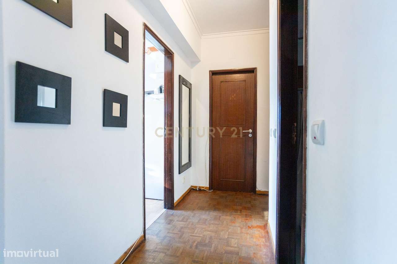 Apart. T2 com 96 m2 na Póvoa de Santo Adrião – Alameda Fernando Namora-1