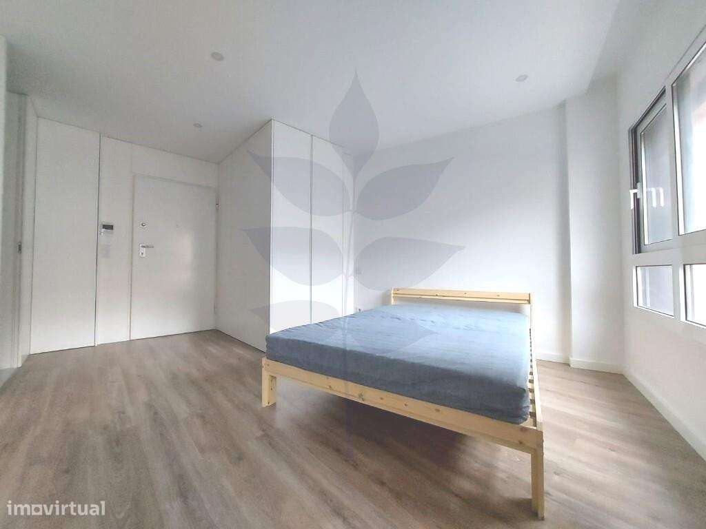 Apartamento T0 Renovado - Junto à Avenida da Liberdade, Braga-6