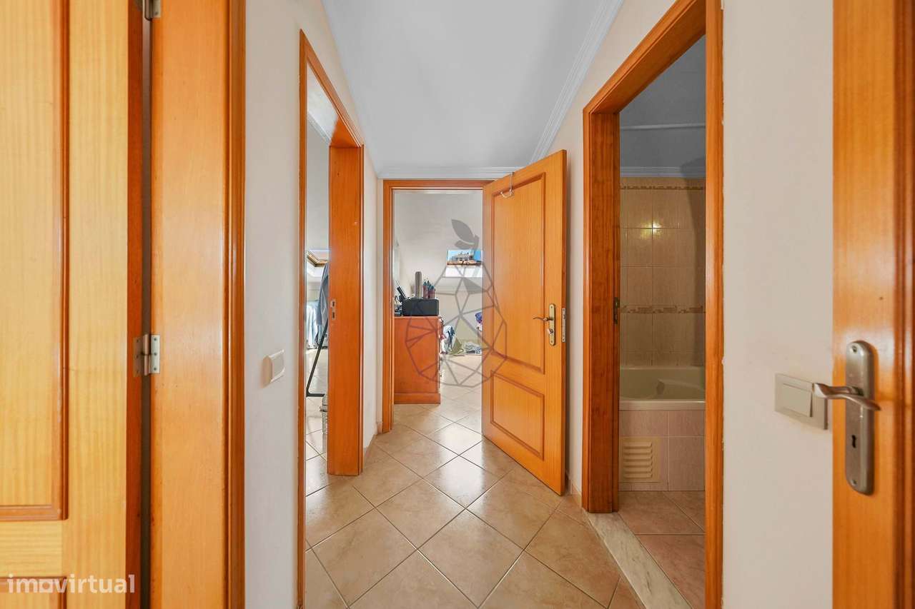 Apartamento T1+3 com Vista Mar do terraço em Quarteira-34
