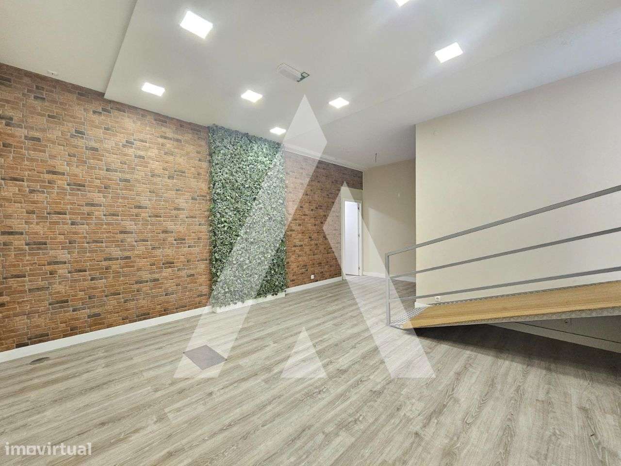 Loja com arrumo localizada no centro da cidade de Aveiro - Grande imagem: 2/21