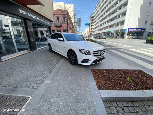 Mercedes-Benz E 300 De AMG Line - 3