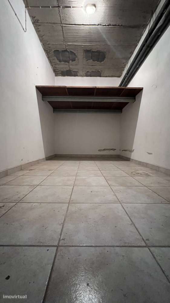 Garagem Fechada com Electricidade - Grande imagem: 5/6