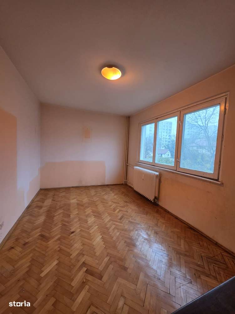 Etaj 1-Tatarasi Dispecer-3 Camere Semidecomandat 68mp-bloc fara risc - Imagine principală: 4/10