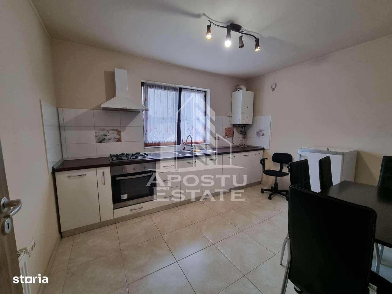 Jumatate de duplex in Braytim cu curte spatioasa - Imagine principală: 4/13