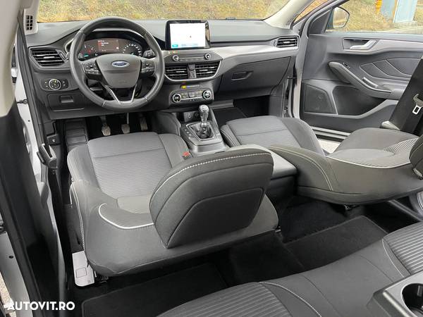 Ford Focus 1.5 EcoBlue Start-Stopp-System TITANIUM DESIGN - 11