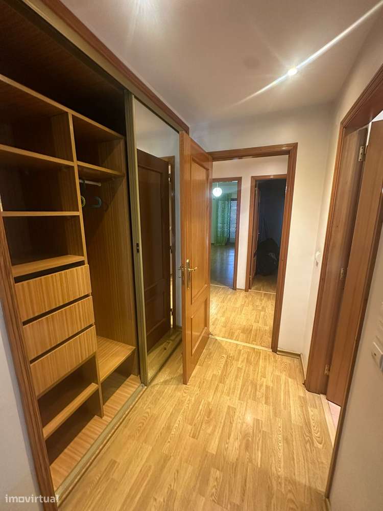 T3, parqueamento e arrecadação - Grande imagem: 5/8