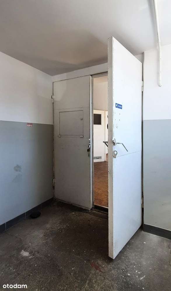 Hala produkcyjna/magazynowa z dużą bramą i placem - Pełny obrazek: 5/5