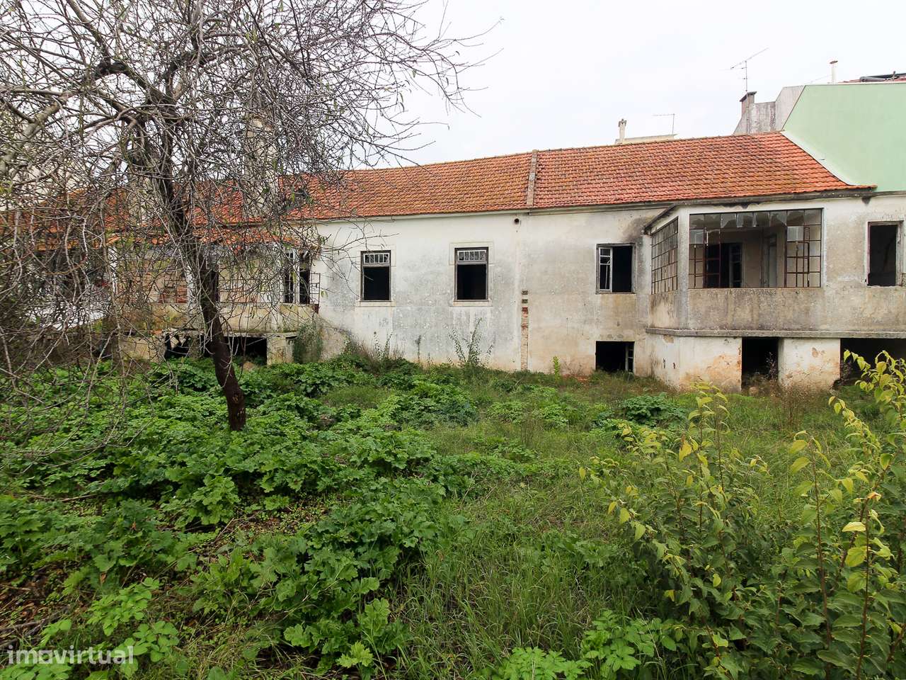 Conjunto de 2 Moradias no Centro da Cidade. - Grande imagem: 2/20
