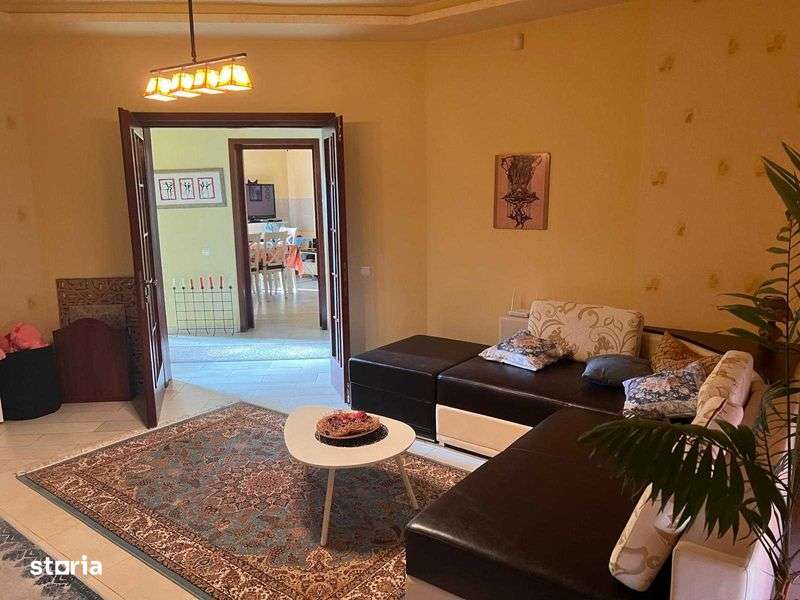 Casa de vanzare Pitesti, Smeura - Imagine principală: 5/8