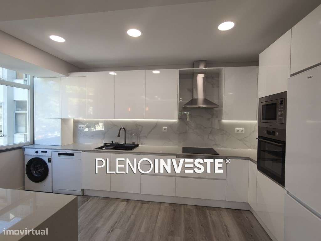 T2 totalmente remodelado em Corroios-11
