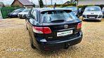 Toyota Avensis 1.8 Premium - 18