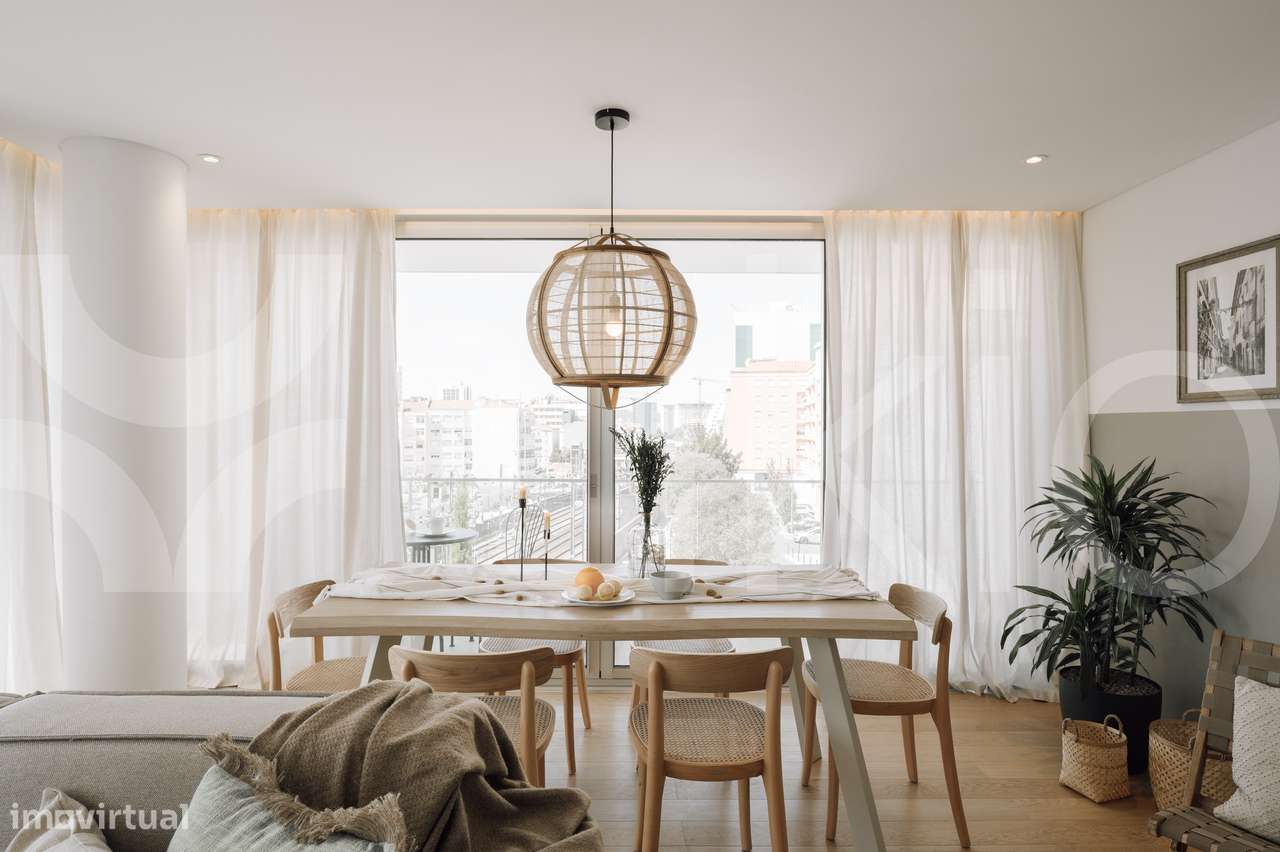 Apartamento T2, T3, T4 com varanda em Alvalade - Grande imagem: 3/22