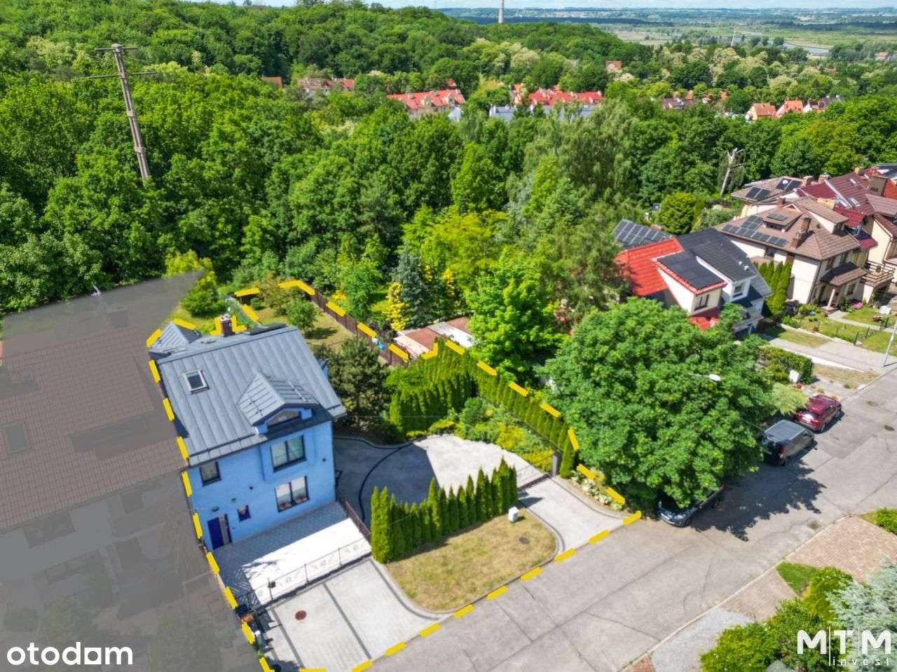 Energooszczędny dom z dużym garażem w Podjuchach-1