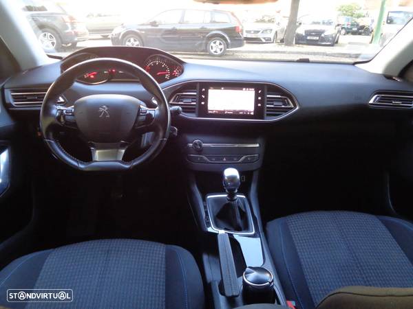 Peugeot 308 1.5 BlueHDi Style - 1