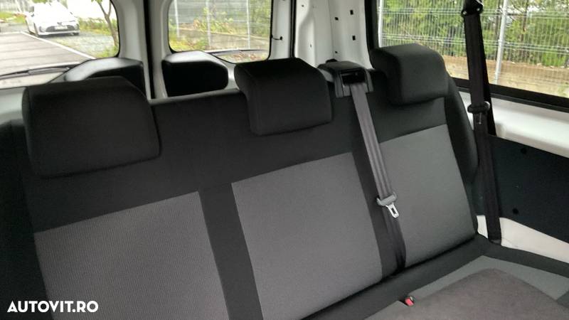 Toyota Proace Verso 1.5 D-4D 120CP 8+1 L2H1 Base - 8