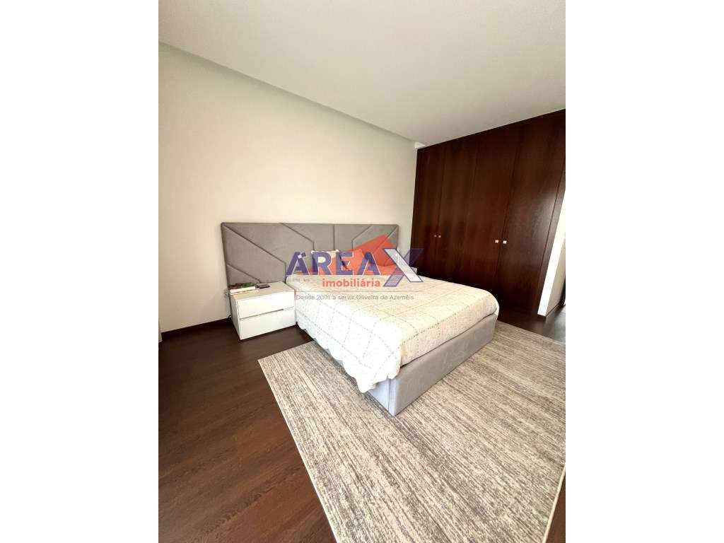 EXCLUSIVO T3 | Centro da Cidade | Como Novo e Pronto a Habitar!-22