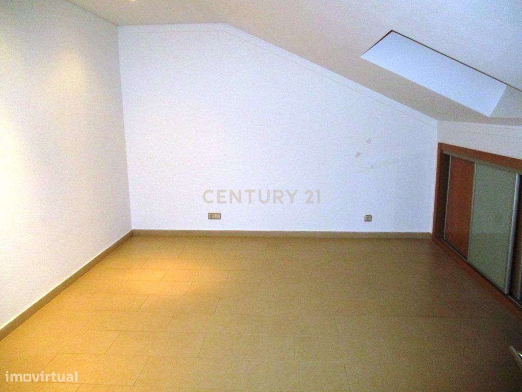 Duplex T3  no Montijo - Grande imagem: 4/17