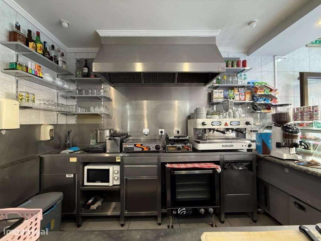 Café / Snak bar / cafetaria para trespasse em pleno centro da cidad... - Grande imagem: 4/23