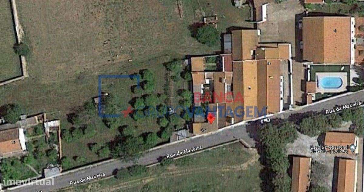 Moradia T2, de rés de chão, destinada a habitação, junto à Escola P... - Grande imagem: 5/6