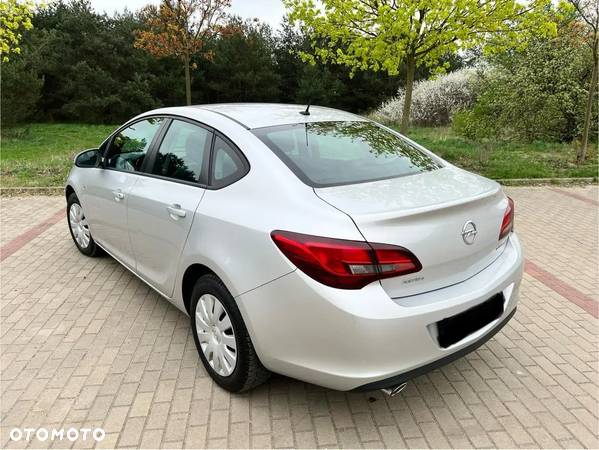 Opel Astra IV 1.4 T Active - 5