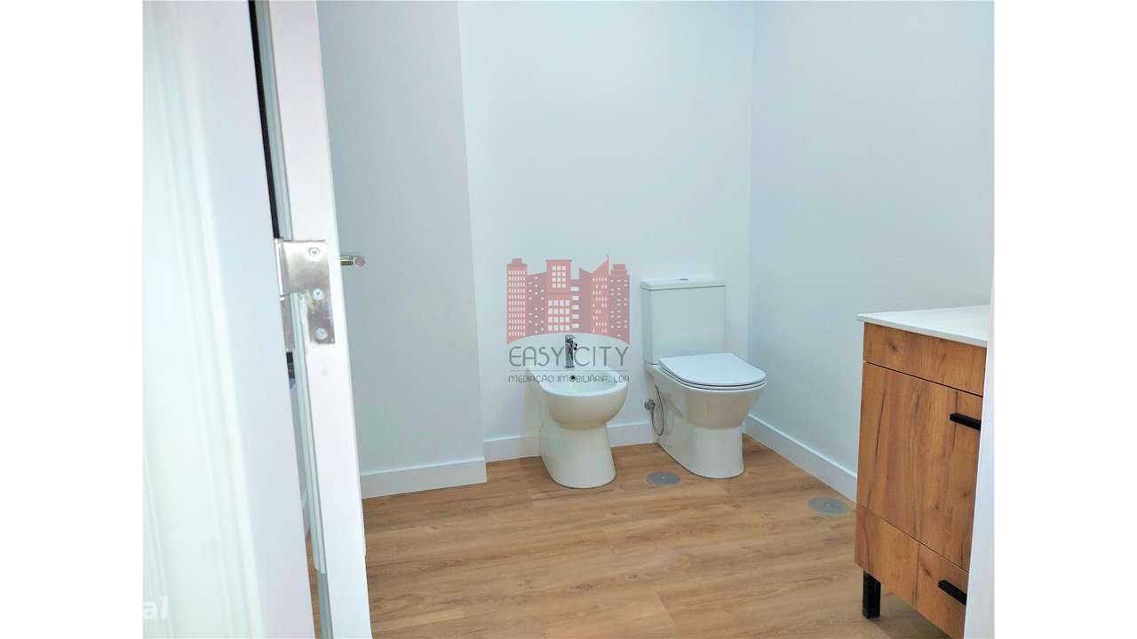 Apartamento T3 em Laranjeiras-30